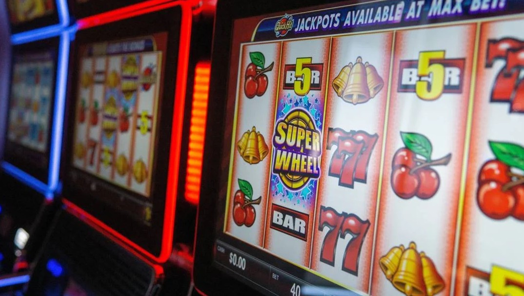 How Paytables and Game Symbols Explain Winning Possibilities in Online Slots