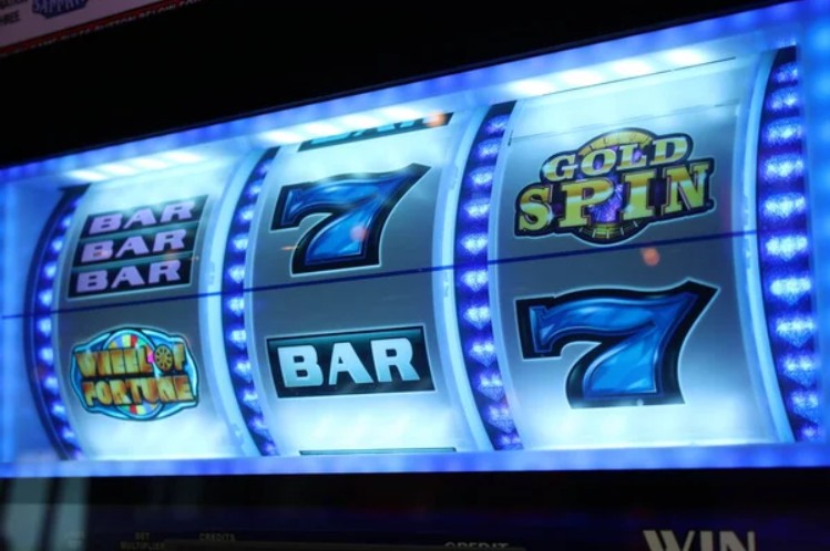 Things To Know Before Exploring Online Slot Entertainment